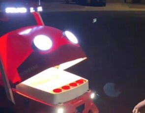 Dot, the DoorDash robot that could soon deliver orders right to your doorstep