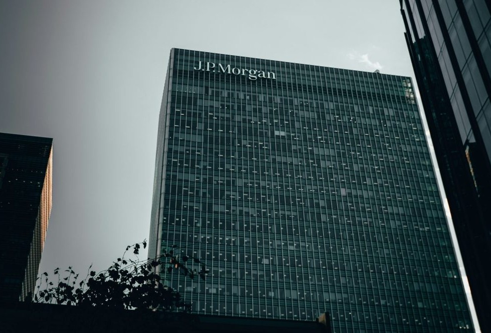 Banking AI: JPMorgan's Bold Strategy to Dominate the Sector