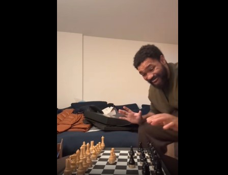 This Self-Moving Chessboard is the Ultimate High-Tech Gift for Strategy Lovers