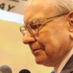 Warren Buffett Just Issued a Stock Market Warning: Are Investors Repeating the Mistake That Led to the Dot-Com Bubble?